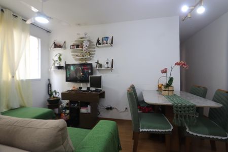 Sala de apartamento para alugar com 2 quartos, 48m² em Cidade São Mateus, São Paulo