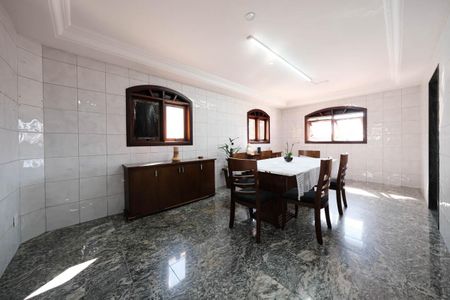 Casa para alugar com 450m², 3 quartos e 6 vagasCozinha