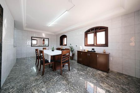Casa para alugar com 450m², 3 quartos e 6 vagasCozinha