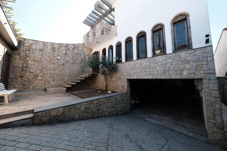 Casa para alugar com 450m², 3 quartos e 6 vagasÁrea externa