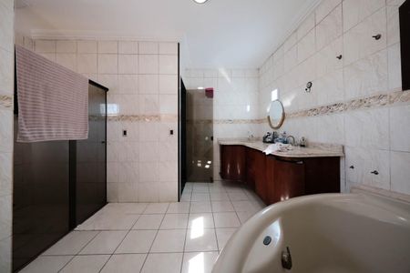 Casa para alugar com 450m², 3 quartos e 6 vagasSuíte 1