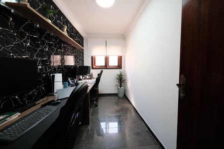 Casa para alugar com 450m², 3 quartos e 6 vagasEscritório