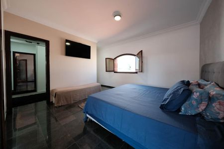 Casa para alugar com 450m², 3 quartos e 6 vagasSuíte 1
