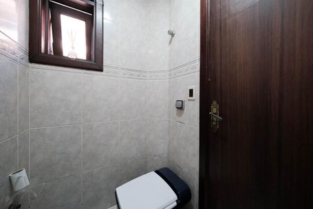 Casa para alugar com 450m², 3 quartos e 6 vagasLavabo