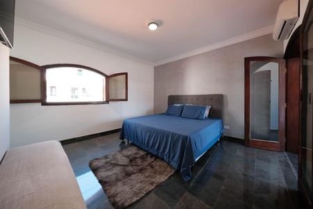 Casa para alugar com 450m², 3 quartos e 6 vagasSuíte 1