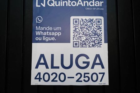 Casa para alugar com 450m², 3 quartos e 6 vagasFachada