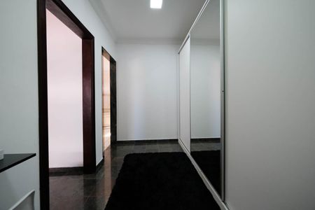 Casa para alugar com 450m², 3 quartos e 6 vagasSuíte 1