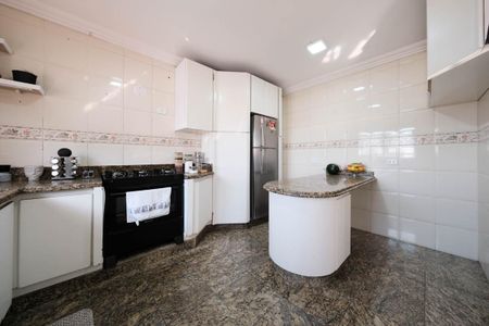 Casa para alugar com 450m², 3 quartos e 6 vagasCozinha
