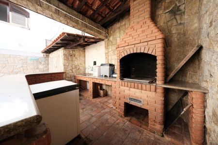 Casa para alugar com 450m², 3 quartos e 6 vagasÁrea externa
