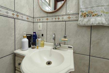 Casa para alugar com 154m², 3 quartos e 2 vagasBanheiro Social
