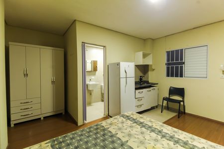 Studio para alugar com 30m², 1 quarto e sem vaga Studio para alugar com 30m², 1 quarto e sem vagaSala/Quarto