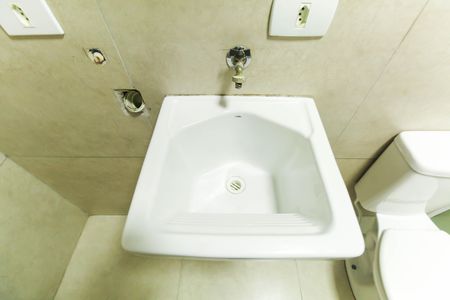 Studio para alugar com 30m², 1 quarto e sem vaga Studio para alugar com 30m², 1 quarto e sem vagaBanheiro