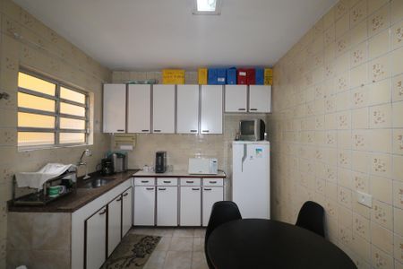 Casa à venda com 189m², 3 quartos e 2 vagas Casa à venda com 189m², 3 quartos e 2 vagasCozinha