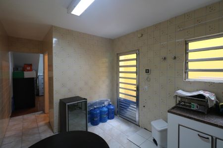 Casa à venda com 189m², 3 quartos e 2 vagas Casa à venda com 189m², 3 quartos e 2 vagasCozinha