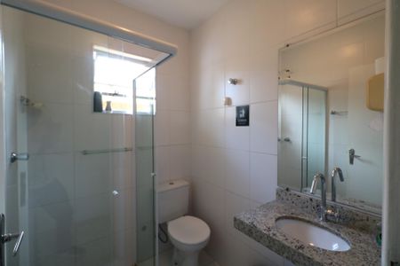 Casa à venda com 189m², 3 quartos e 2 vagas Casa à venda com 189m², 3 quartos e 2 vagasBanheiro Social 2