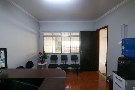 Casa à venda com 189m², 3 quartos e 2 vagas Casa à venda com 189m², 3 quartos e 2 vagasSala