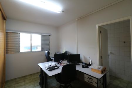 Casa à venda com 189m², 3 quartos e 2 vagas Casa à venda com 189m², 3 quartos e 2 vagasSuíte