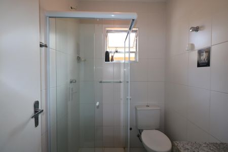 Casa à venda com 189m², 3 quartos e 2 vagas Casa à venda com 189m², 3 quartos e 2 vagasBanheiro Social 2