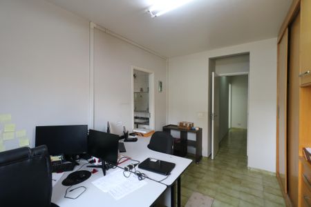 Casa à venda com 189m², 3 quartos e 2 vagas Casa à venda com 189m², 3 quartos e 2 vagasSuíte