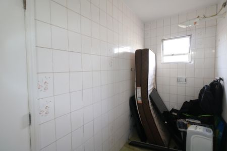 Casa à venda com 189m², 3 quartos e 2 vagas Casa à venda com 189m², 3 quartos e 2 vagasBanheiro da Suíte