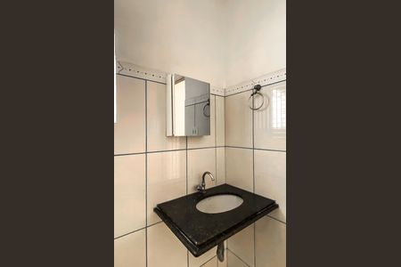 Banheiro de casa para alugar com 1 quarto, 50m² em Cangaiba, São Paulo