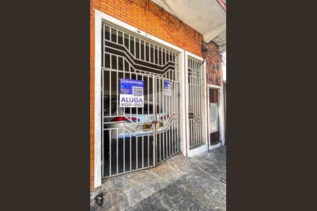 Casa para alugar com 50m², 1 quarto e sem vaga Casa para alugar com 50m², 1 quarto e sem vagaFachada + placa