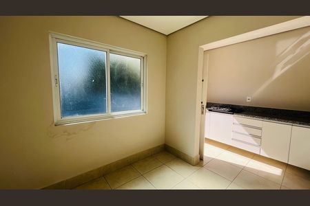Casa para alugar com 139m², 2 quartos e 13 vagas