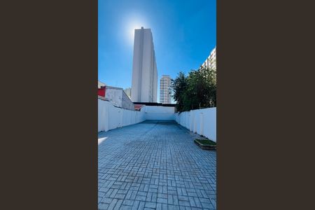 Casa para alugar com 139m², 2 quartos e 13 vagas