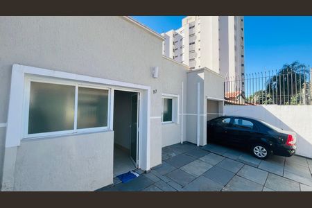 Casa para alugar com 139m², 2 quartos e 13 vagas