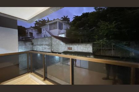 Apartamento à venda com 41m², 1 quarto e 1 vaga Apartamento à venda com 41m², 1 quarto e 1 vagaVaranda