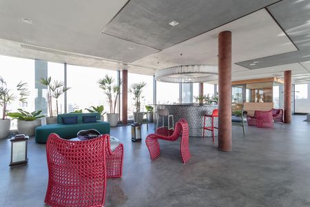 Studio para alugar com 28m², 1 quarto e sem vaga Studio para alugar com 28m², 1 quarto e sem vagaÁrea comum - Piscina