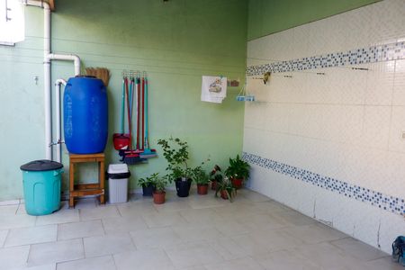 Casa à venda com 153m², 3 quartos e 4 vagas Casa à venda com 153m², 3 quartos e 4 vagasquintal
