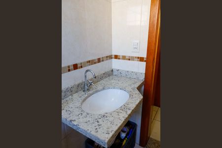 Casa à venda com 153m², 3 quartos e 4 vagas Casa à venda com 153m², 3 quartos e 4 vagasBanheiro da Suíte 3