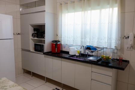 Casa à venda com 153m², 3 quartos e 4 vagas Casa à venda com 153m², 3 quartos e 4 vagasCozinha