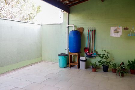 Casa à venda com 153m², 3 quartos e 4 vagas Casa à venda com 153m², 3 quartos e 4 vagasquintal