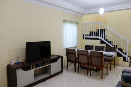 sala de casa à venda com 3 quartos, 153m² em Padroeira, Osasco