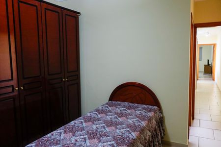Casa à venda com 153m², 3 quartos e 4 vagas Casa à venda com 153m², 3 quartos e 4 vagasQuarto 1 - Suíte