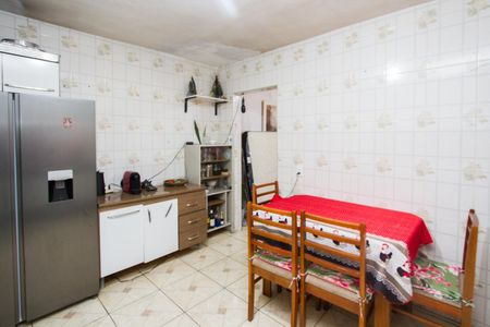 Casa à venda com 180m², 3 quartos e sem vaga