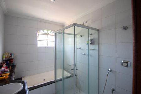 Banheiro da Suíte 2 de casa à venda com 6 quartos, 424m² em Jardim Guanabara, Belo Horizonte