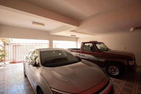 Garagem de casa à venda com 6 quartos, 424m² em Jardim Guanabara, Belo Horizonte