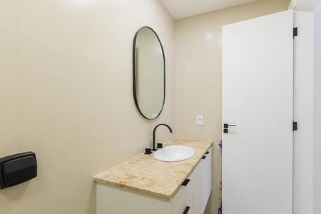 Apartamento à venda com 150m², 3 quartos e 3 vagasBanheiro Suíte