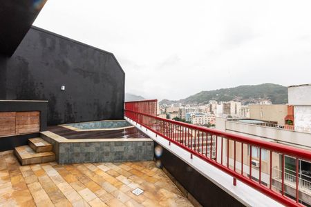 Apartamento à venda com 150m², 3 quartos e 3 vagasCobertura