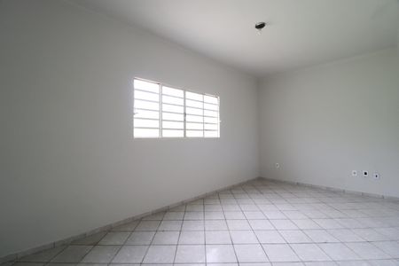 Sala  de casa para alugar com 3 quartos, 130m² em Santa Mônica, Uberlândia