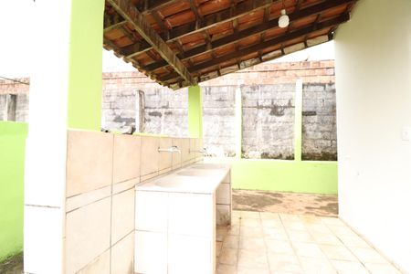 Área de Serviço de casa para alugar com 3 quartos, 130m² em Santa Mônica, Uberlândia