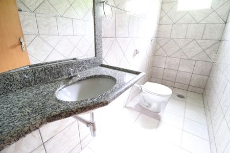 Casa para alugar com 130m², 3 quartos e 3 vagasBanheiro Social