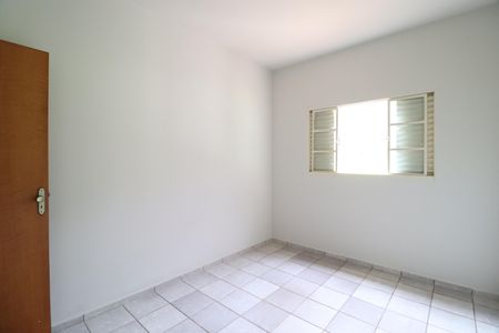 Casa para alugar com 130m², 3 quartos e 3 vagasQuarto 2