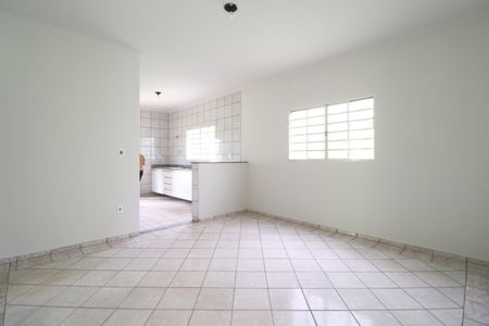 Sala de Jantar de casa para alugar com 3 quartos, 130m² em Santa Mônica, Uberlândia