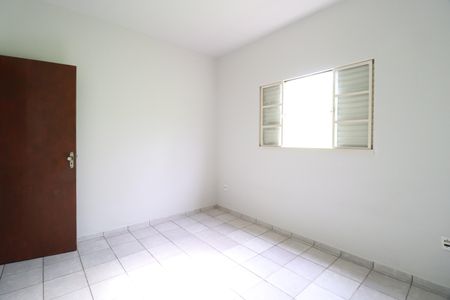 Casa para alugar com 130m², 3 quartos e 3 vagasSuíte
