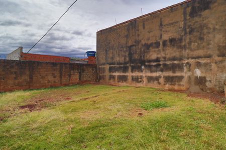 Quintal de casa para alugar com 3 quartos, 130m² em Santa Mônica, Uberlândia