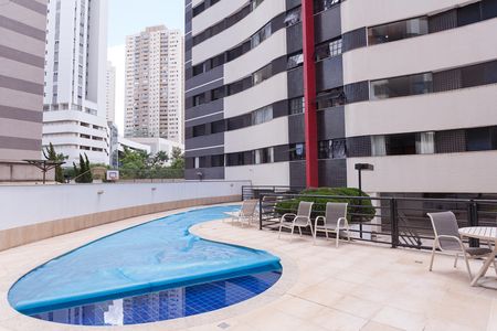 Apartamento à venda com 87m², 3 quartos e 2 vagas Apartamento à venda com 87m², 3 quartos e 2 vagasÁrea comum - Piscina